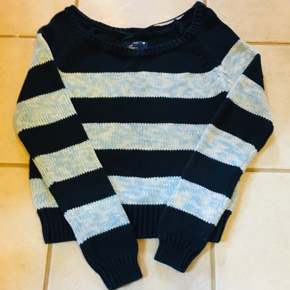 💥AE cable knit sweater size Medium 💥